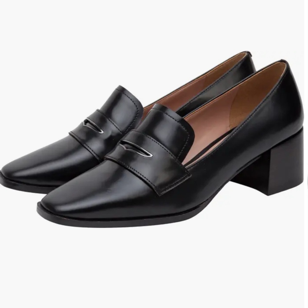 Elegant Black Loafers for Women